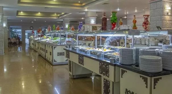  هتل کویینز پارک گوینوک آ