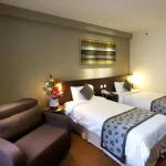 Royal Newton Hotel
