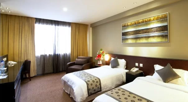 Royal Newton Hotel
