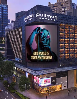 Pullman Singapore Orchard Hotel