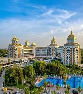 دلفین بی گرند ریزورت